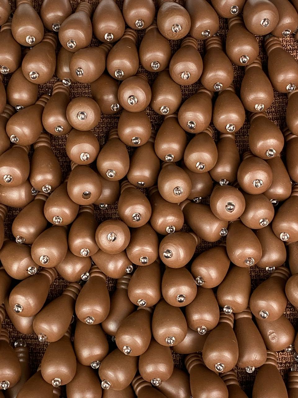 Бахрома "Крупные деревянные шарики" VR00-A5 Mirtex коричневый (бусина d23мм/L55мм)(8см/10 м)