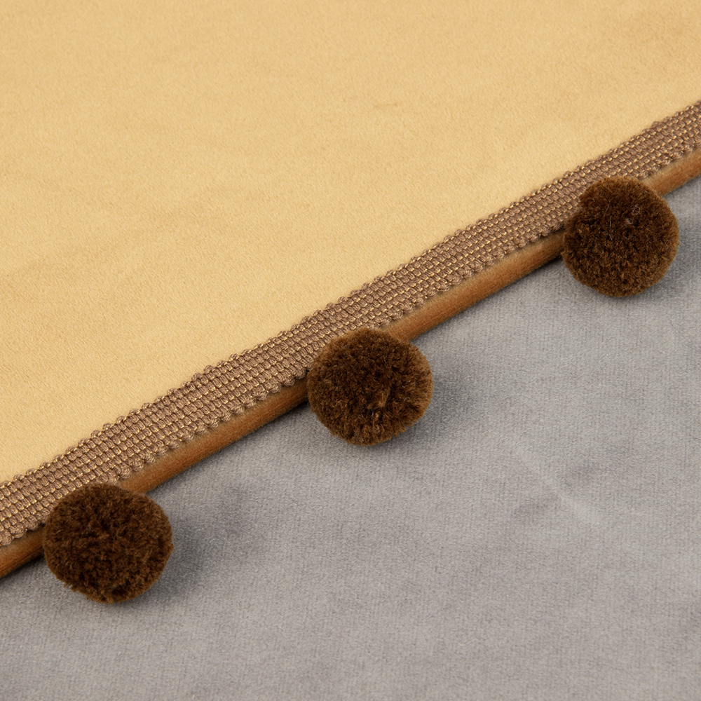 Бахрома с помпонами, из коллекции "Pompon" YMQ-5 toffee золотисто-коричневый (L4см/D2,5см/м-у ш.7см)