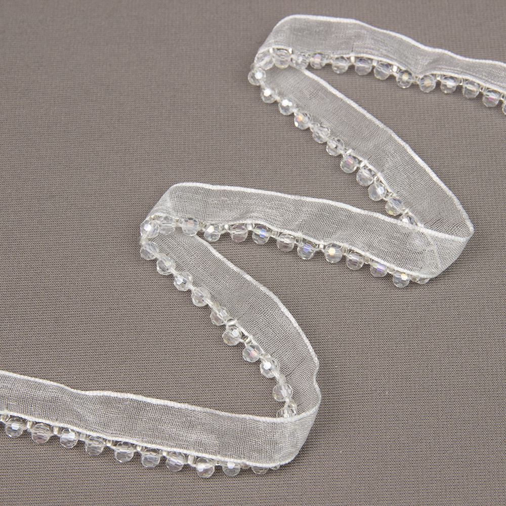Кант на органзе с бусами 2508-01 белый/crystal (ширина общая 1,3 см/ декор 0,5 см) (уп. 9,144 м)